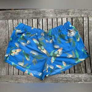 Patagonia Barely Baggies Parrot Print size Small Blue